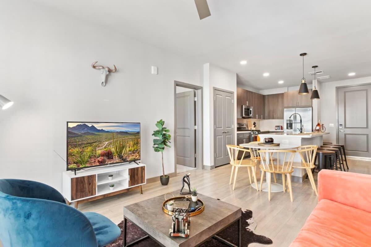 Cozysuites Phx Roro Gym Pool Pets Parking #14 Phoenix Extérieur photo